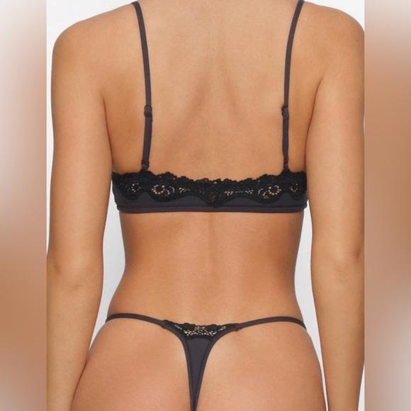 SKIMS Fits Everybody Lace Scoop Bralette in Onyx size XXS - Picture 3 of 13